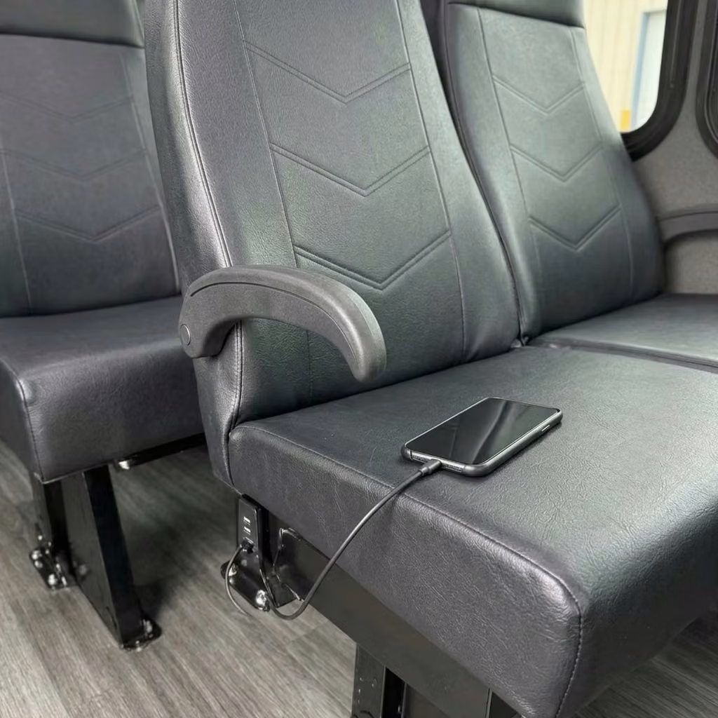 pine bluff 15 passenger minibus usb charging
