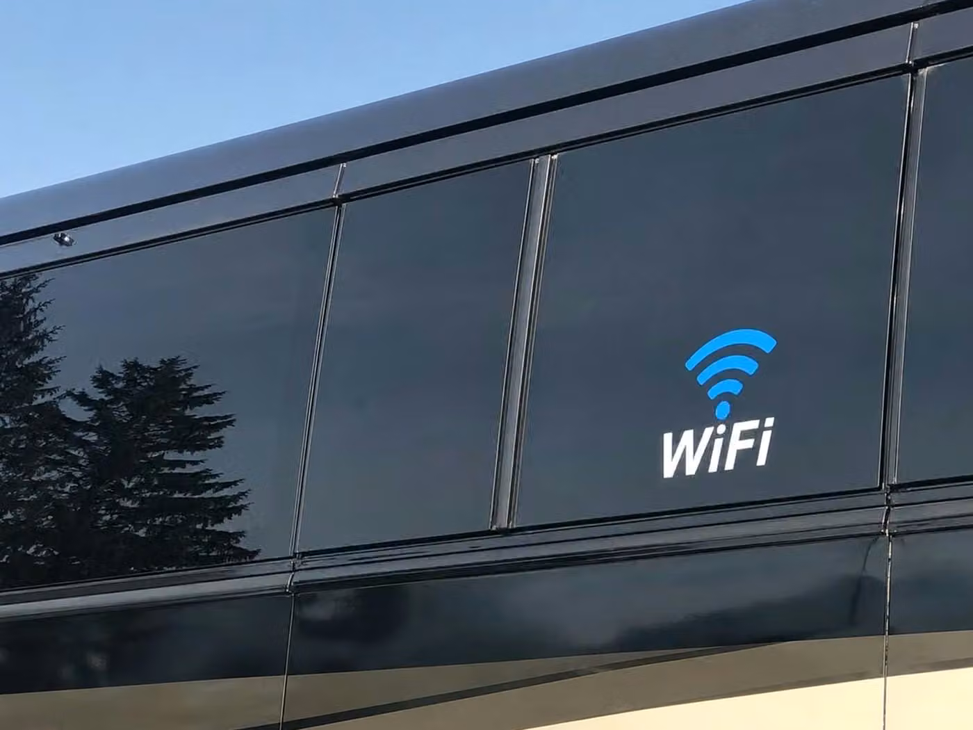 pine bluff 20 passenger minibus wifi