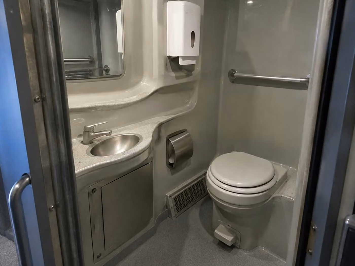 pine bluff charter bus onboard restroom