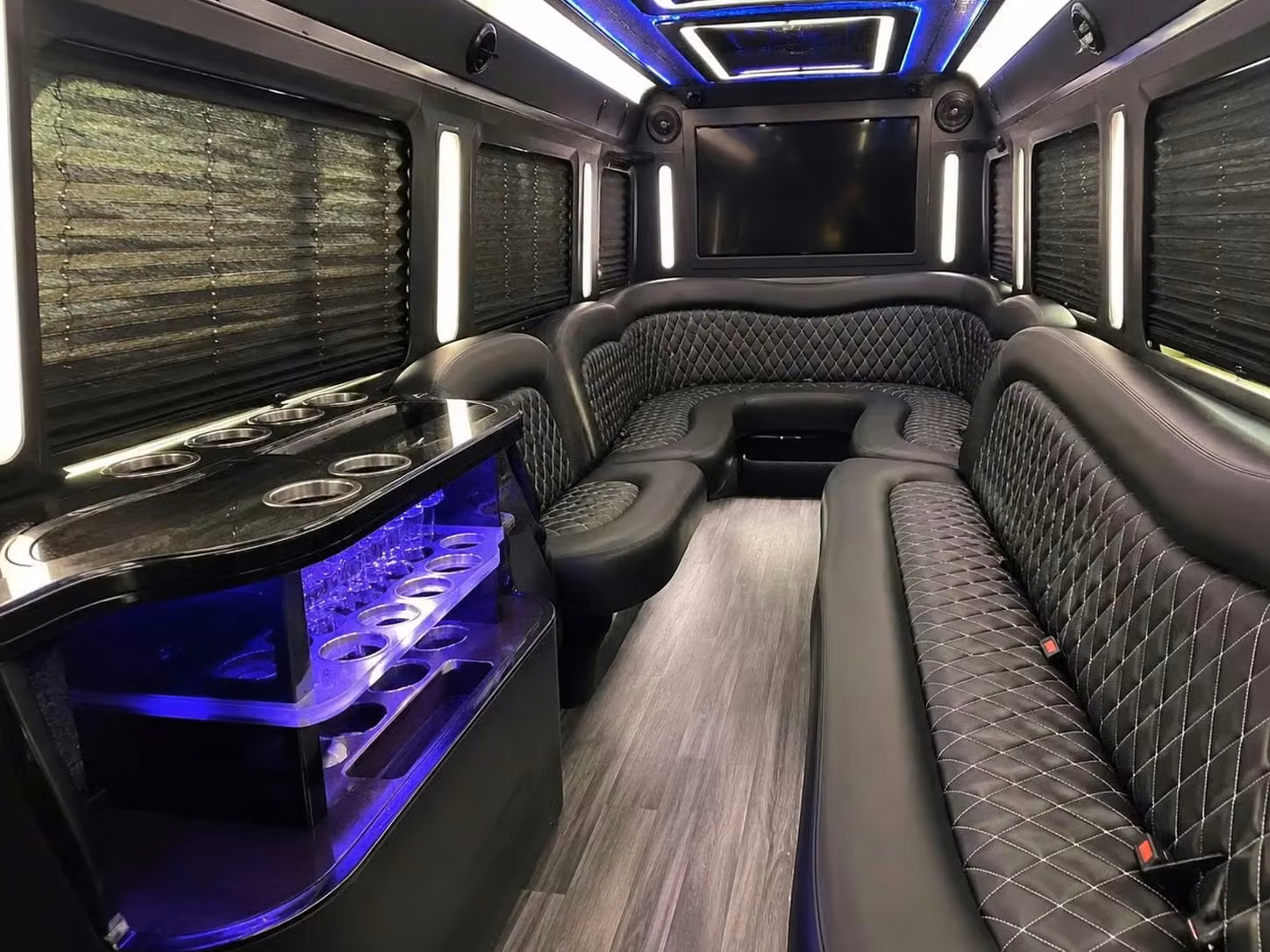 pine bluff party bus bar area