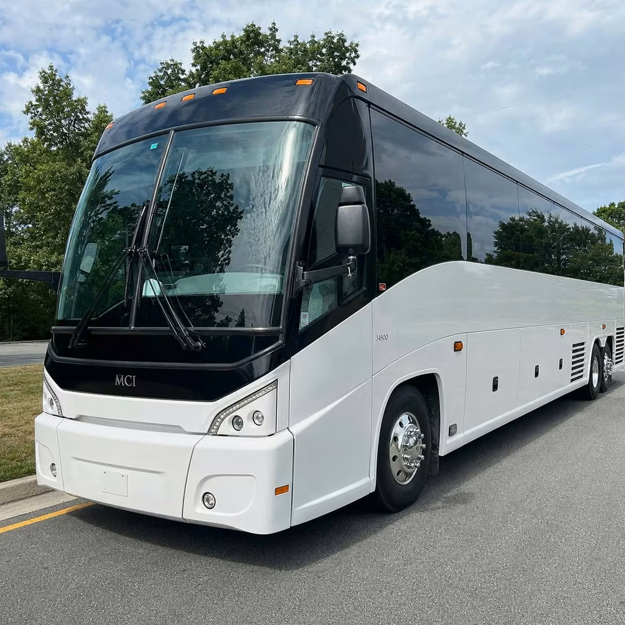 pine bluff tour buses and airport transfers for performing artists and bands